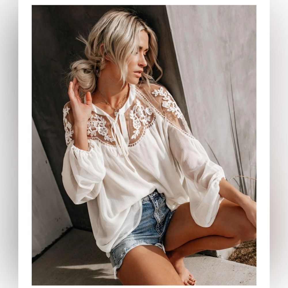 NWT Impressions Top Blouse Lace Embroidery  Boho - Picture 11 of 11